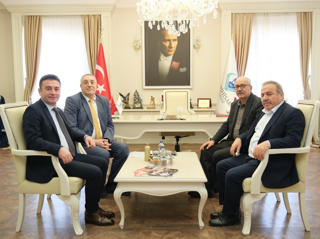 Sivrihisar&rsquo;a k&uuml;t&uuml;phane otob&uuml;s&uuml; kazandırıldı
