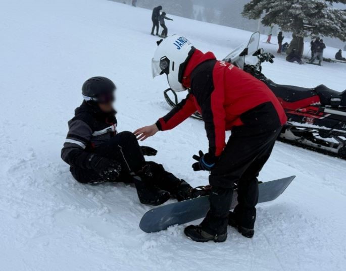 Uludağ&rsquo;da 1 haftada 208 olaya JAK m&uuml;dahalesi
