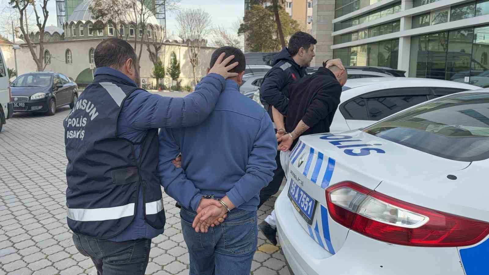 Kahvehanede tartışmada sandalyeden d&uuml;şen şahıs ağır yaralandı: 1 tutuklama
