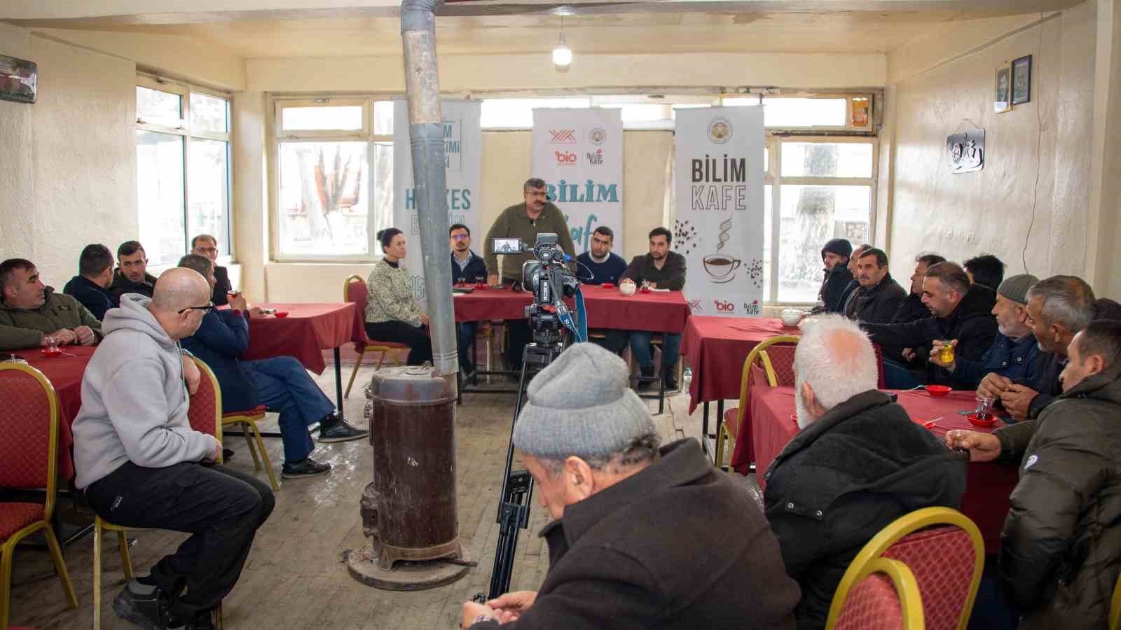 "Kamp&uuml;sten Mahalleye İyilik Sağlık Hareketi" Alibeyh&uuml;y&uuml;ğ&uuml;&rsquo;nde
