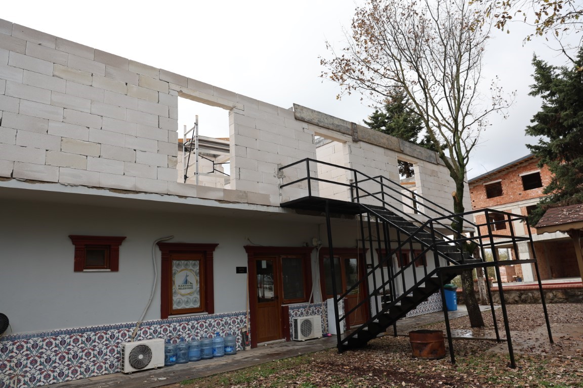 Kartepe Belediyesi cenaze hizmetleri binasının kapasitesini artırıyor
