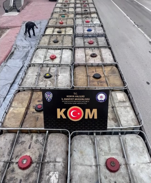 Konya polisinden ka&ccedil;ak&ccedil;ılara operasyon: 5 kişi tutuklandı
