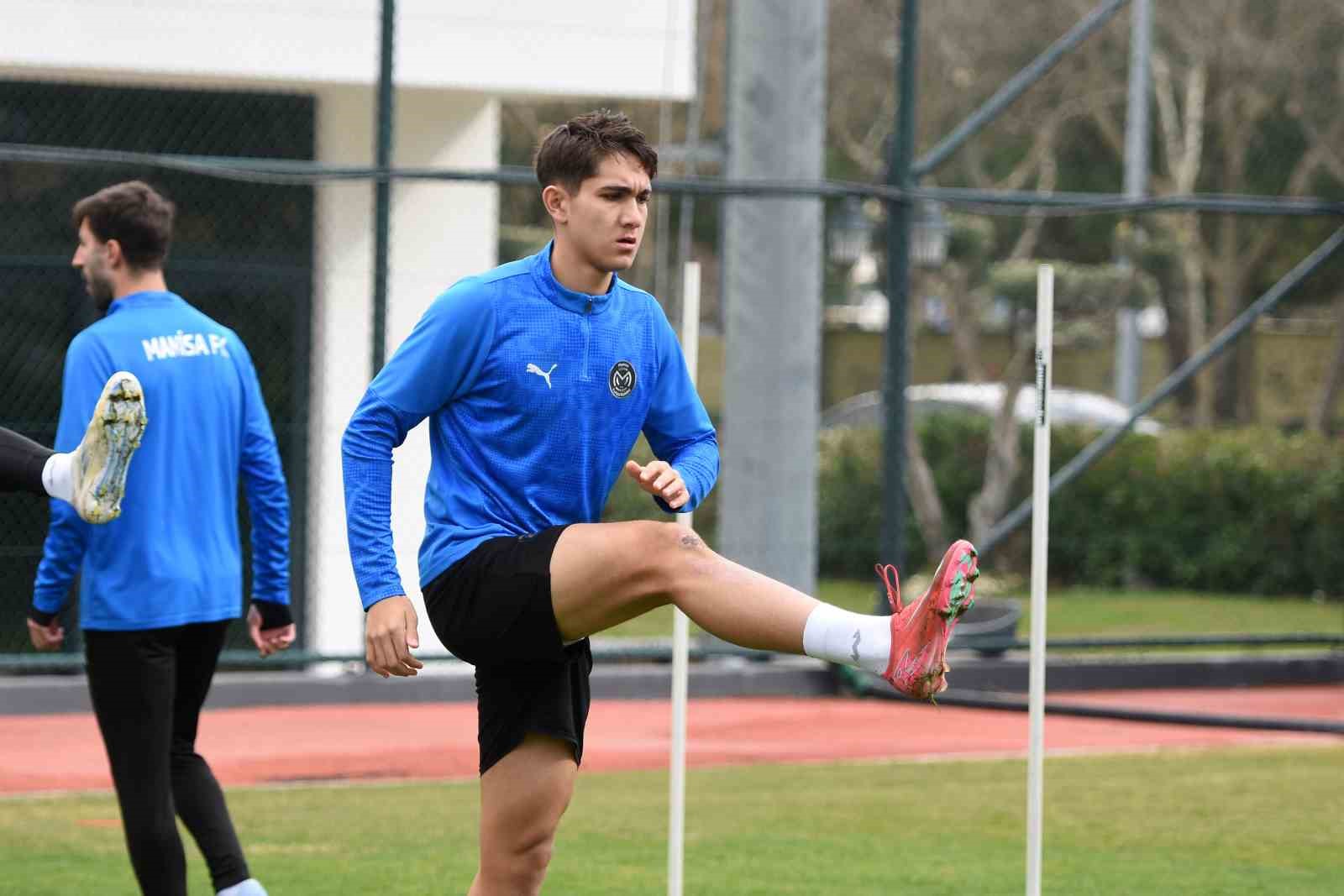 Manisa FK, günü yenileme çalışmasıyla tamamladı