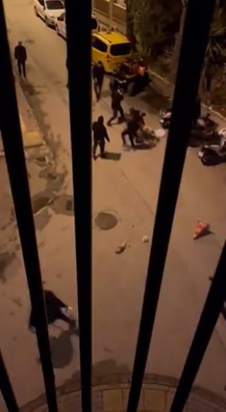 Bıçak ve zincirlerin kullanıldığı kavganın şüphelileri adliyeye sevk edildi