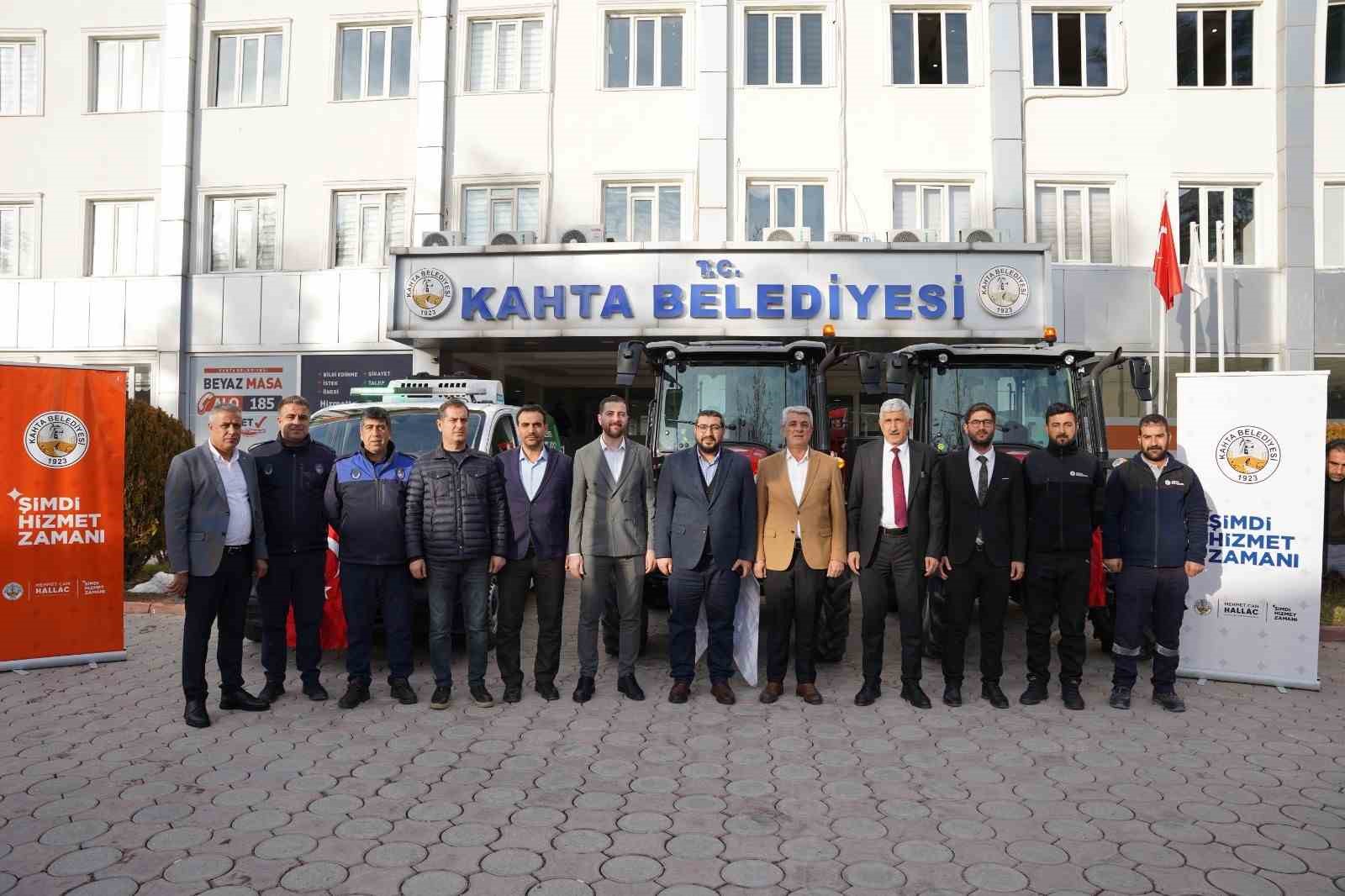 Kahta Belediyesi&rsquo;nin araç filosu güçleniyor