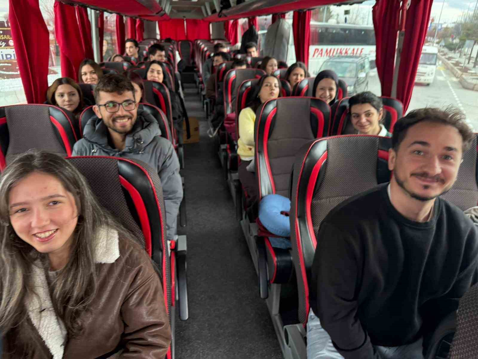 Menteşeli gençler Ankara yolcusu