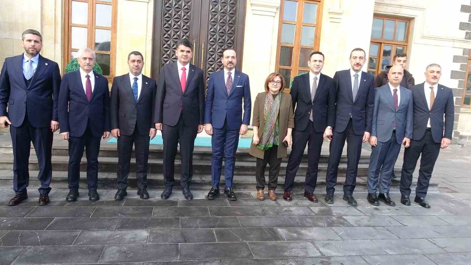 AK Parti heyetinden Suriye ziyareti öncesi Vali Kalaylı’ya ziyaret