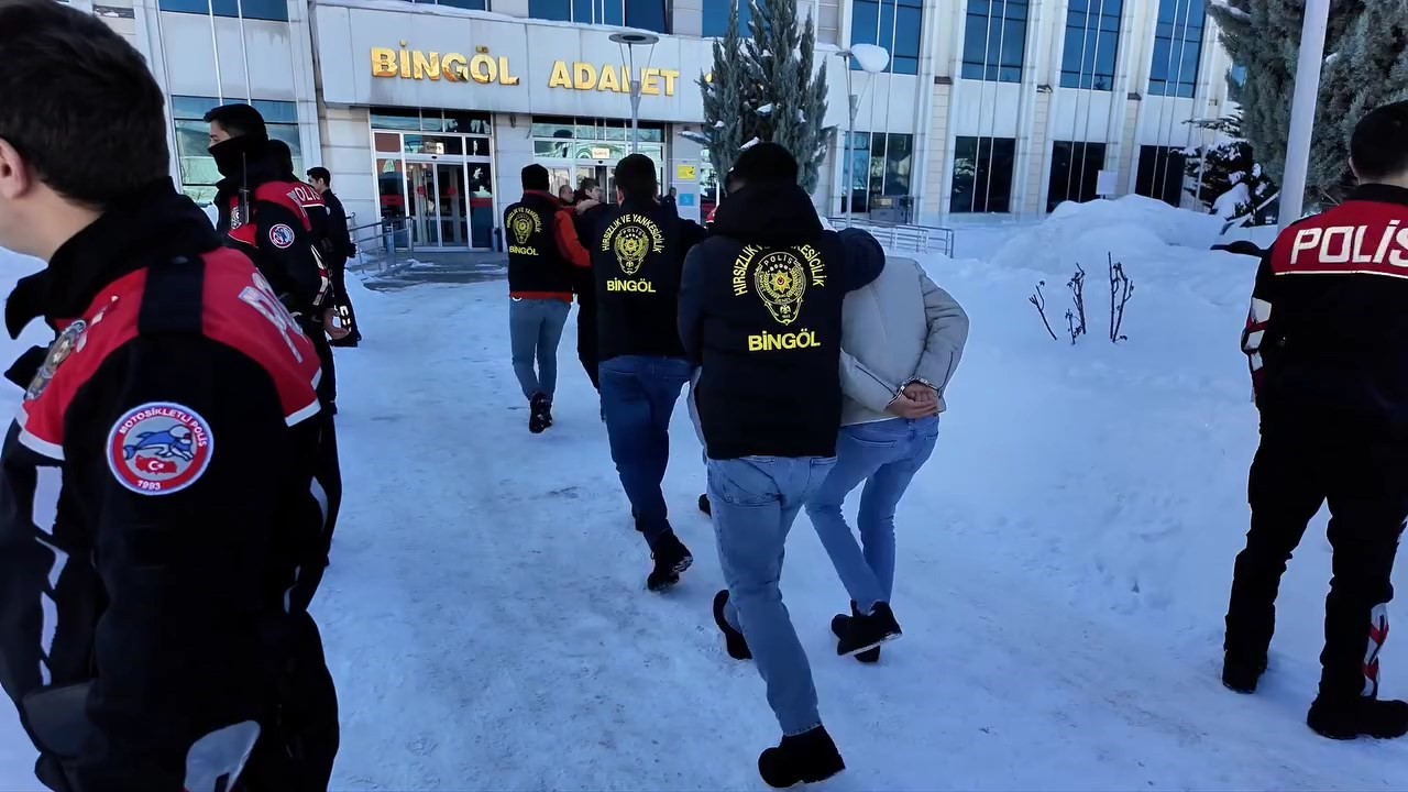 Bingöl merkezli "change" araç operasyonu: 4 tutuklama