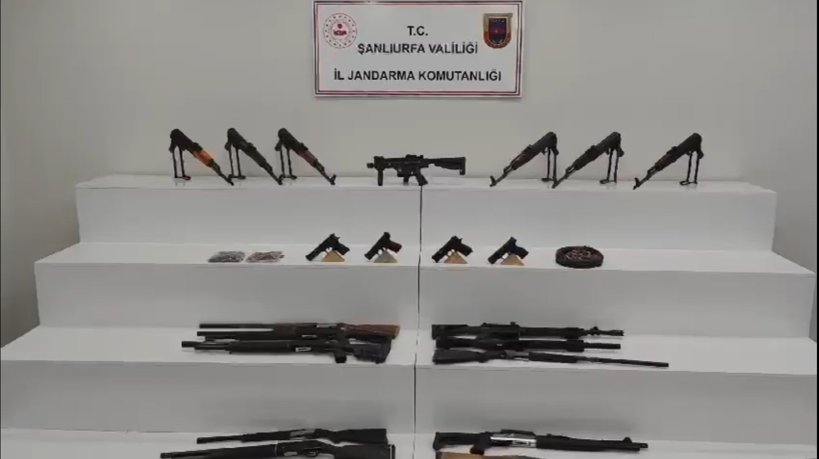Şanlıurfa’da çok sayıda silah ve mühimmat ele geçirildi: 7 gözaltı