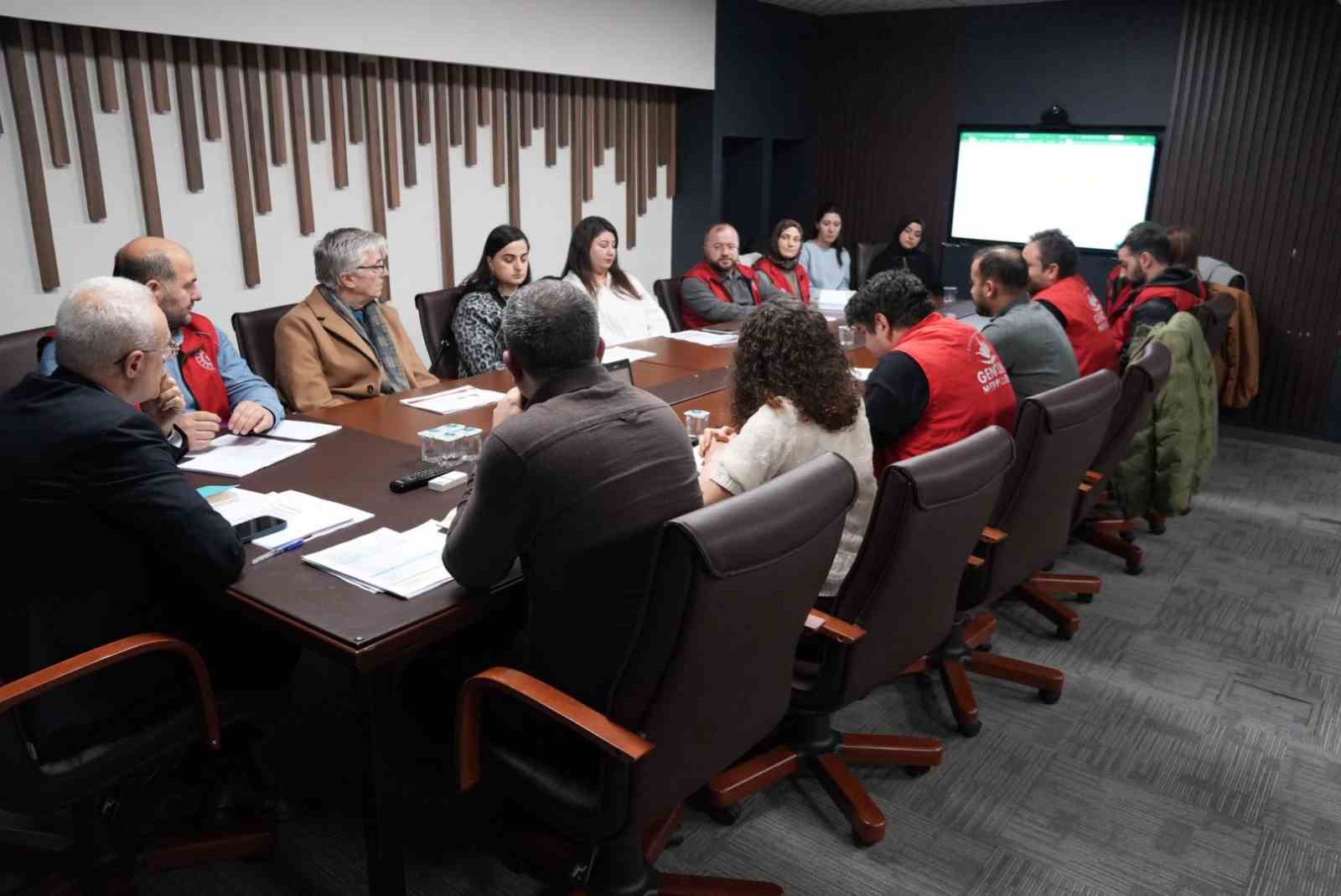 Merkezlerin karne sonuçları değerlendirildi