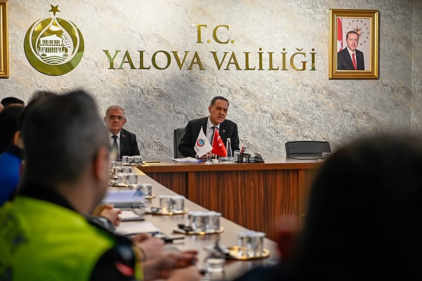 Yalova&rsquo;da trafik levhaları sadeleştirildi
