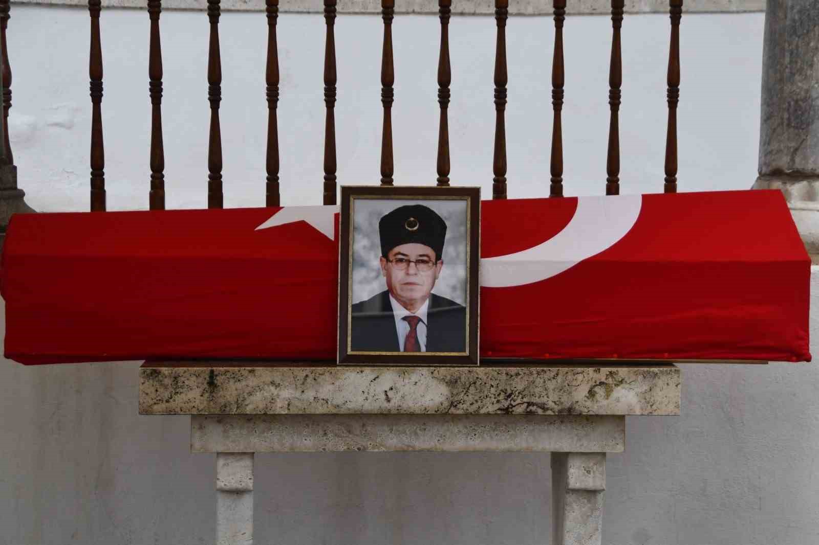 S&ouml;keli Kıbrıs Gazisi Ayan son yolculuğuna uğurlandı
