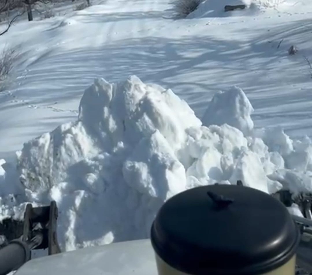 Darende Belediyesi&rsquo;nden karla m&uuml;cadelede yoğun mesai
