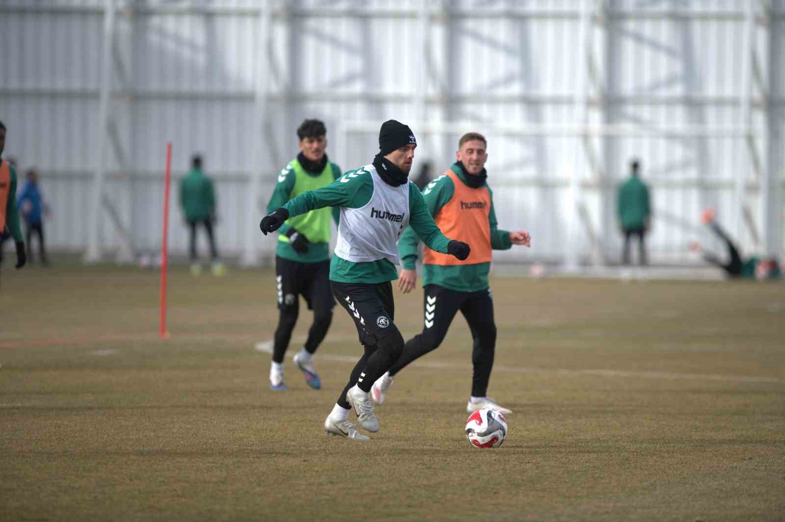 Konyaspor, Beşiktaş maçının hazırlıklarına başladı