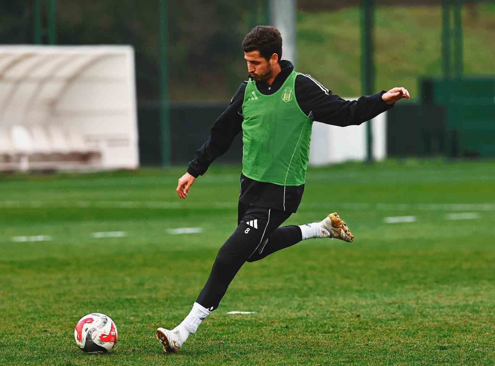 Beşiktaş, Konyaspor ma&ccedil;ı hazırlıklarına başladı
