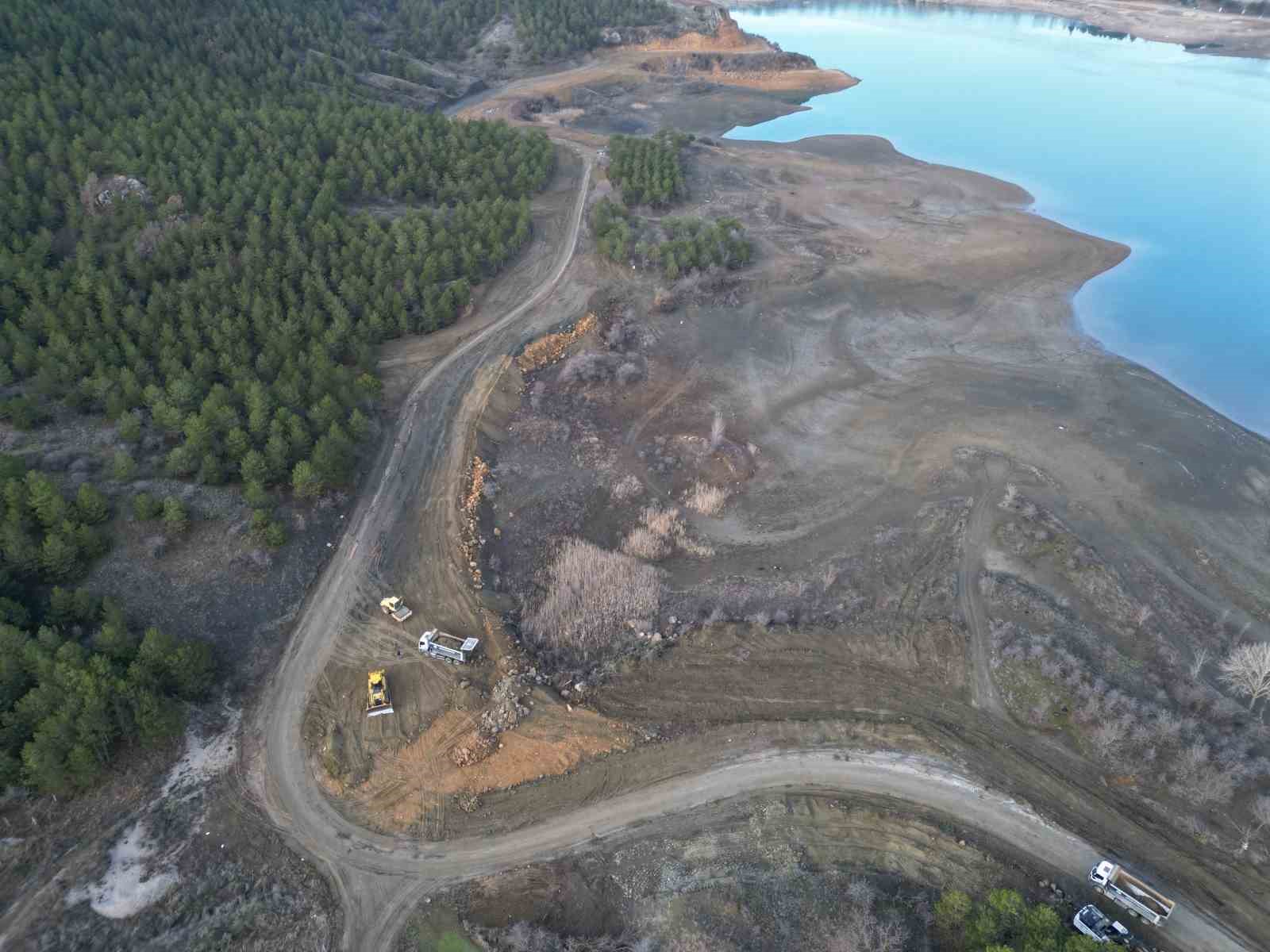 Çomar Barajı’nın çehresi değişmeye devam ediyor