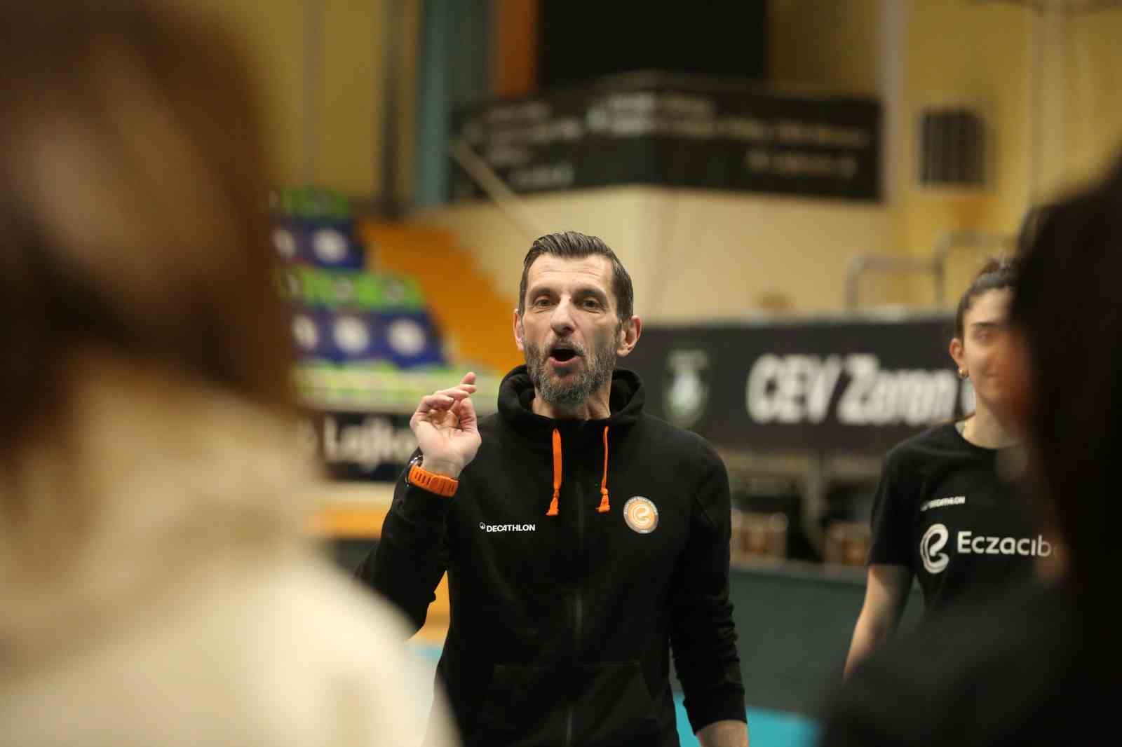 Eczacıbaşı Dynavit, Sırbistan&rsquo;dan galibiyet bekliyor
