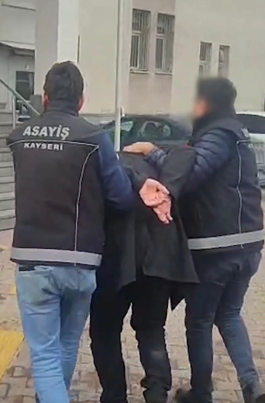 Kayseri’de 2 farklı suçtan 17 yıl kesinleşmiş hapsi bulunan şahıs yakalandı