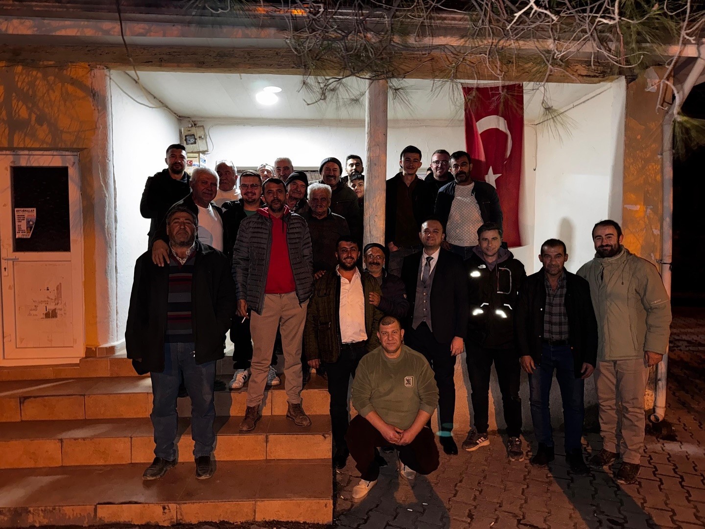 Başkan Semih Dere, Bulgurlar Mahallesi&rsquo;nde vatandaşlarla buluştu
