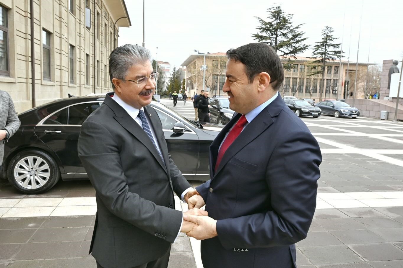 Tebrik ziyaretinde b&ouml;lgesel iş birliği imk&acirc;nları ve ortak projeler ele alındı
