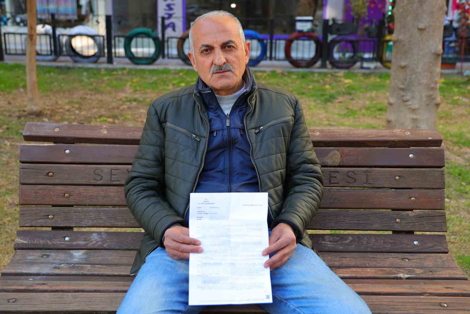 Seyyar satıcının boşanma mücadelesi
