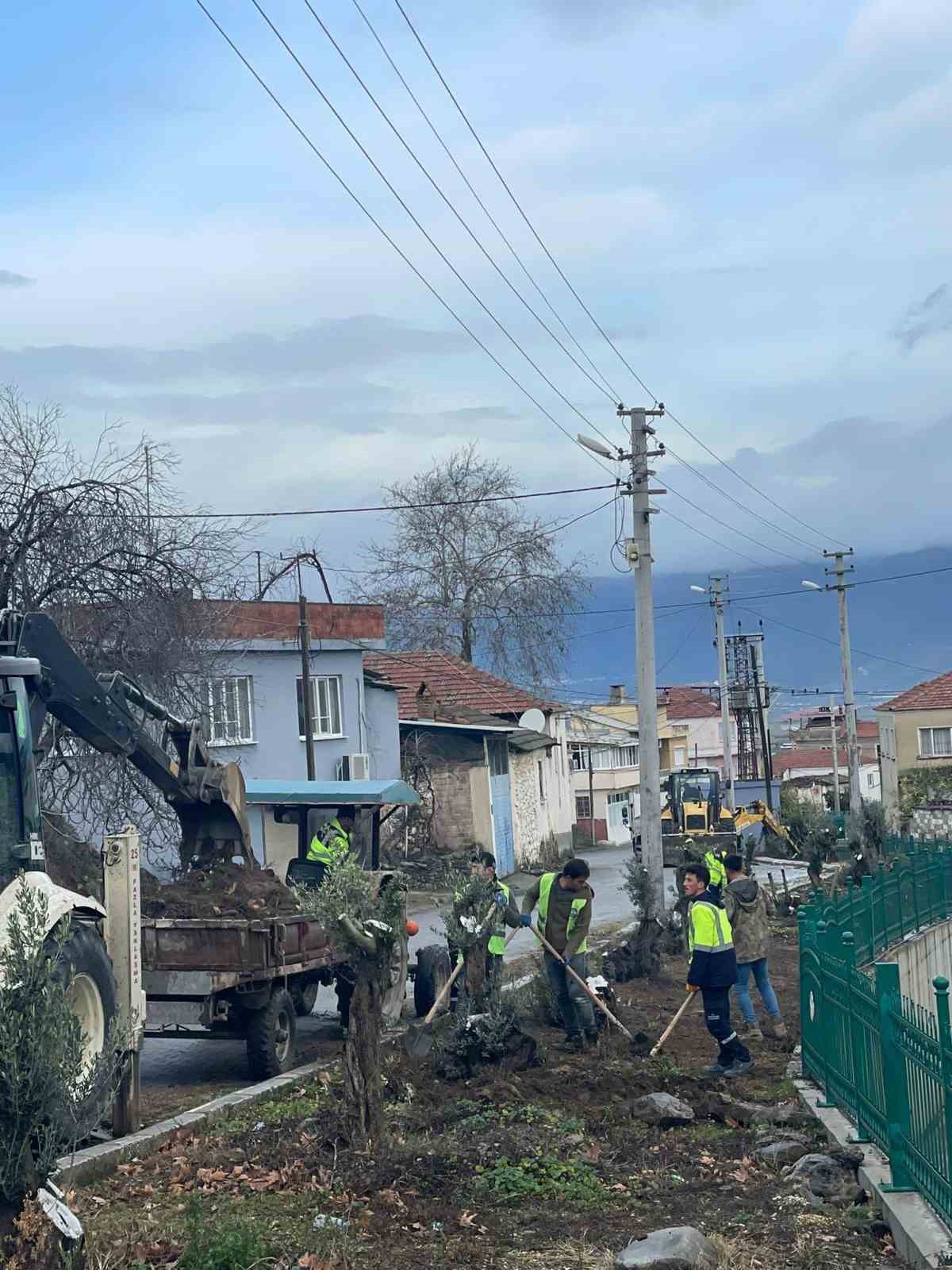 Yenipazar&rsquo;da belediye ekipleri sahaya indi
