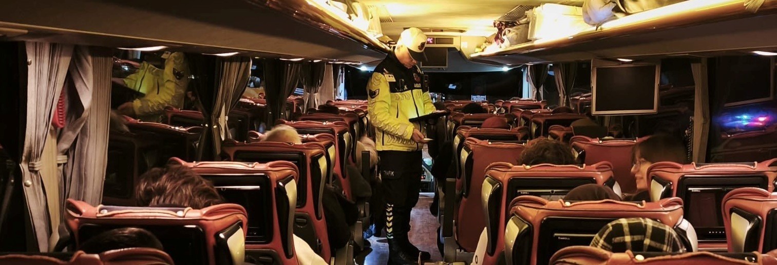 Burdur&rsquo;da 1 haftada 381 ara&ccedil; ve s&uuml;r&uuml;c&uuml;s&uuml;ne idari ceza uygulandı
