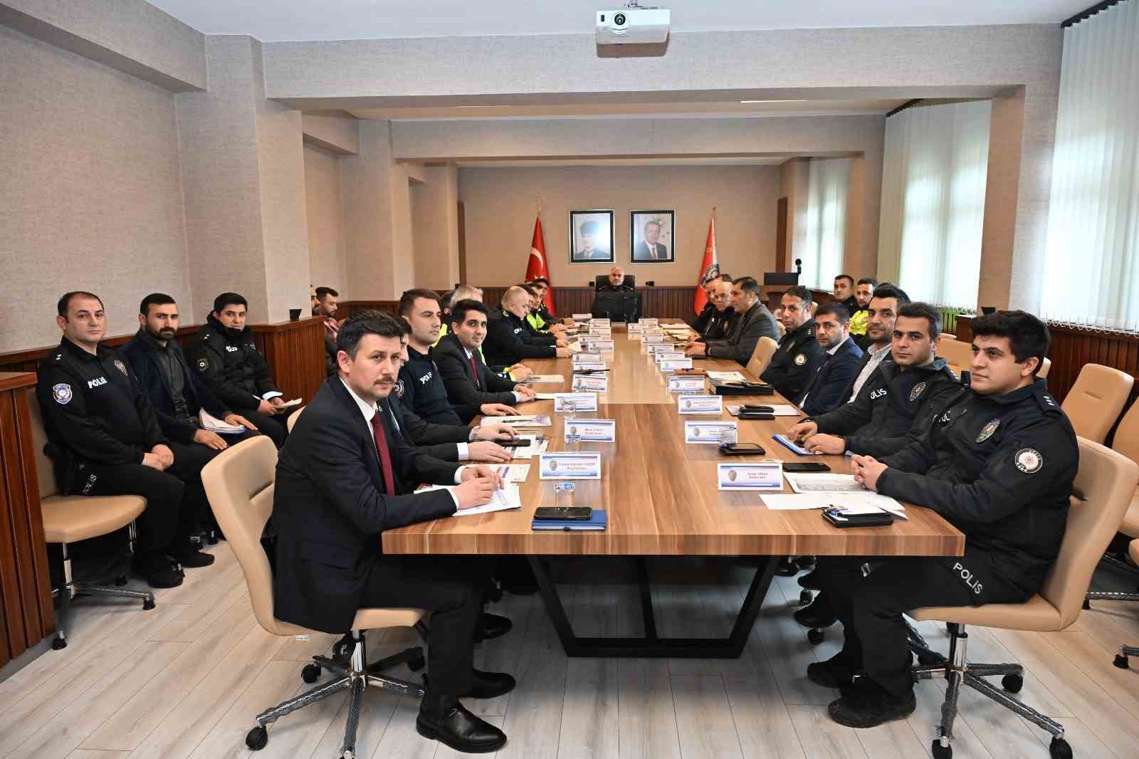 Asayiş değerlendirme toplantısı yapıldı