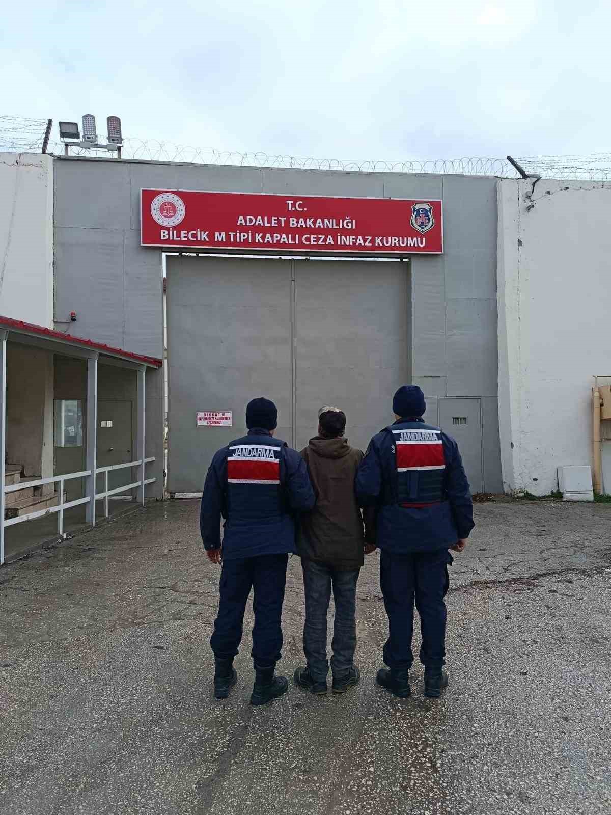 Bilecik’te 3 ayrı suçtan hakkında 3 yıl 9 ay kesinleşmiş hapis cezası bulunan şahıs yakalandı