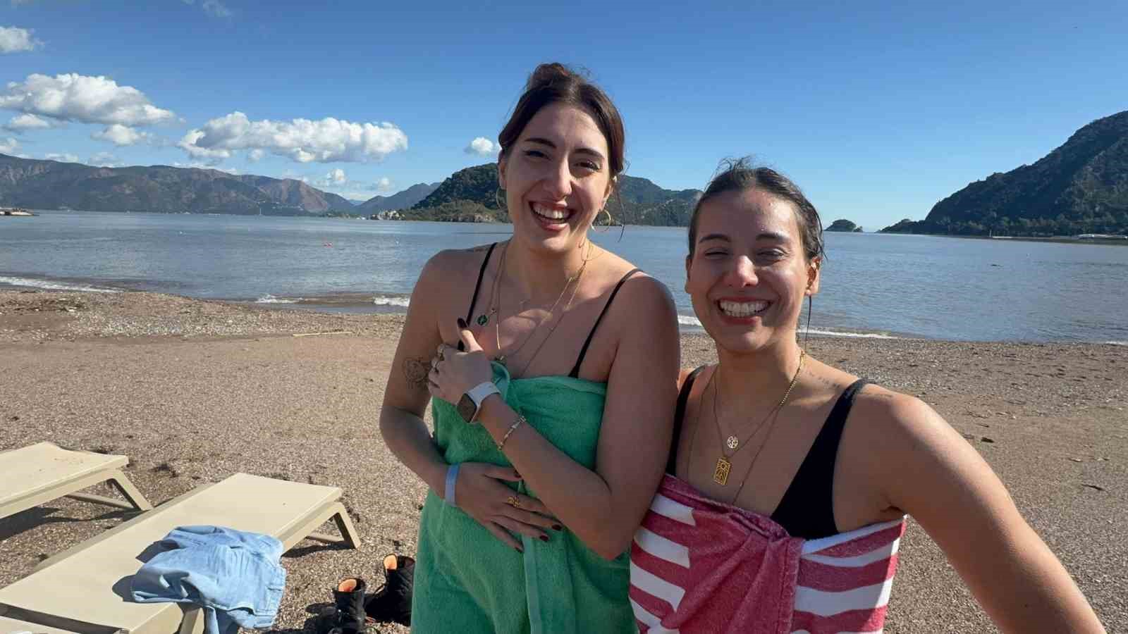 D&uuml;n sağanak yağış, bug&uuml;n deniz keyfi
