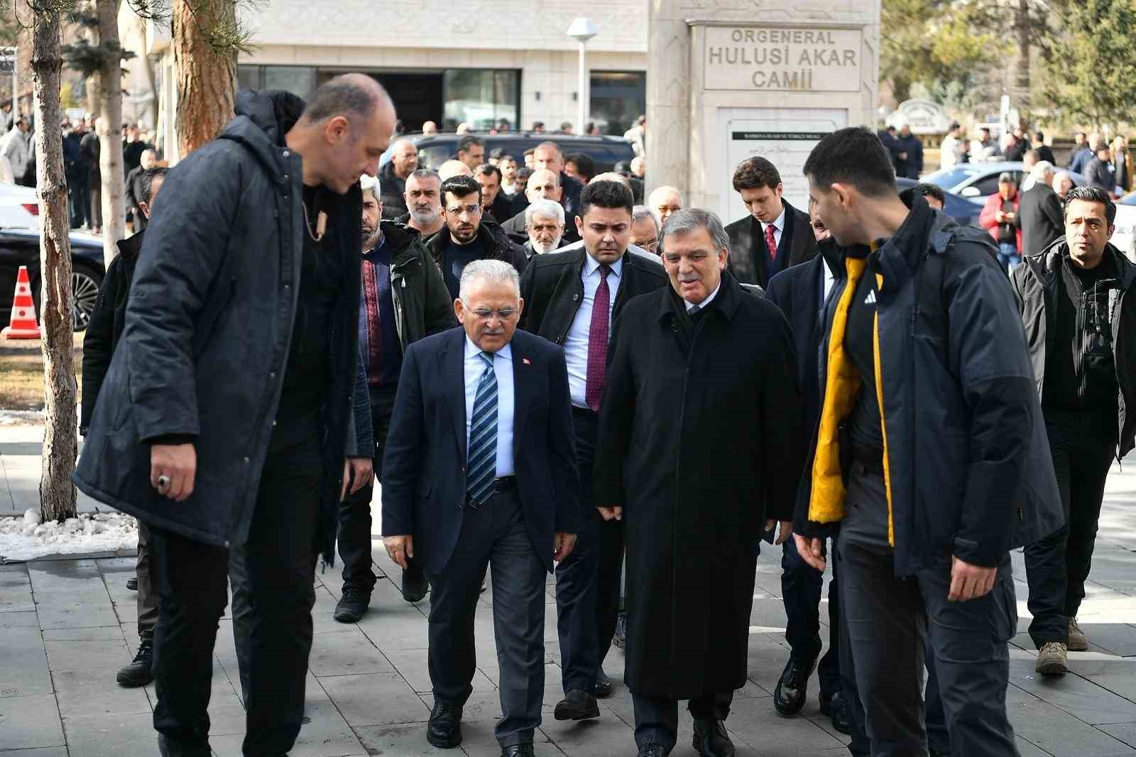11. Cumhurbaşkanı Abdullah G&uuml;l&rsquo;&uuml;n acı g&uuml;n&uuml;
