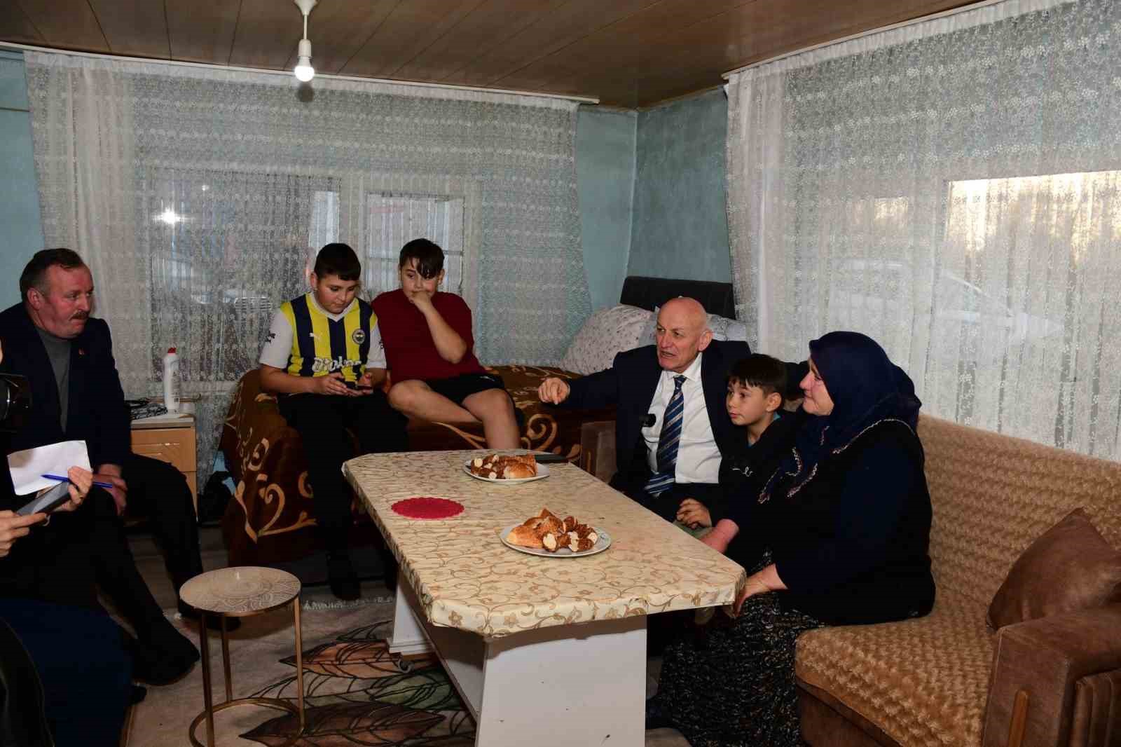 Başkan Kul: "Terme&rsquo;yi makam koltuklarından değil, evlerden ve sokaklardan y&ouml;netiyoruz"
