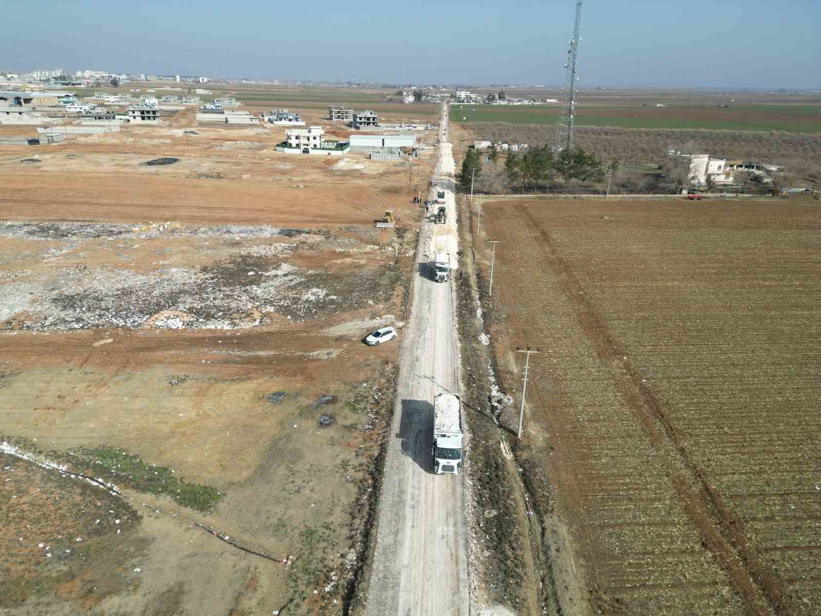 Harran Ovası&rsquo;nda yol &ccedil;ilesi tarihe karışıyor
