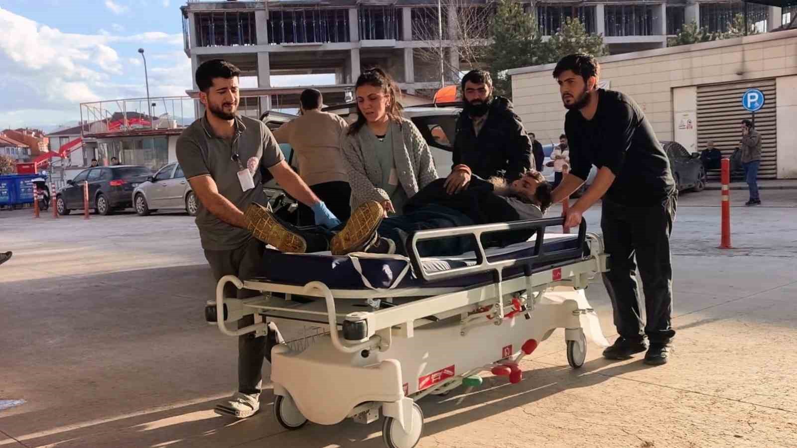 İneg&ouml;l&rsquo;de yaralıyı bagajda acile getirdiler
