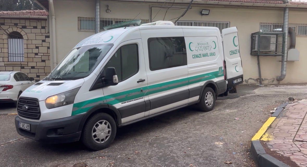 Gaziantep’te akrabasının silahla vurduğu genç hayatını kaybetti