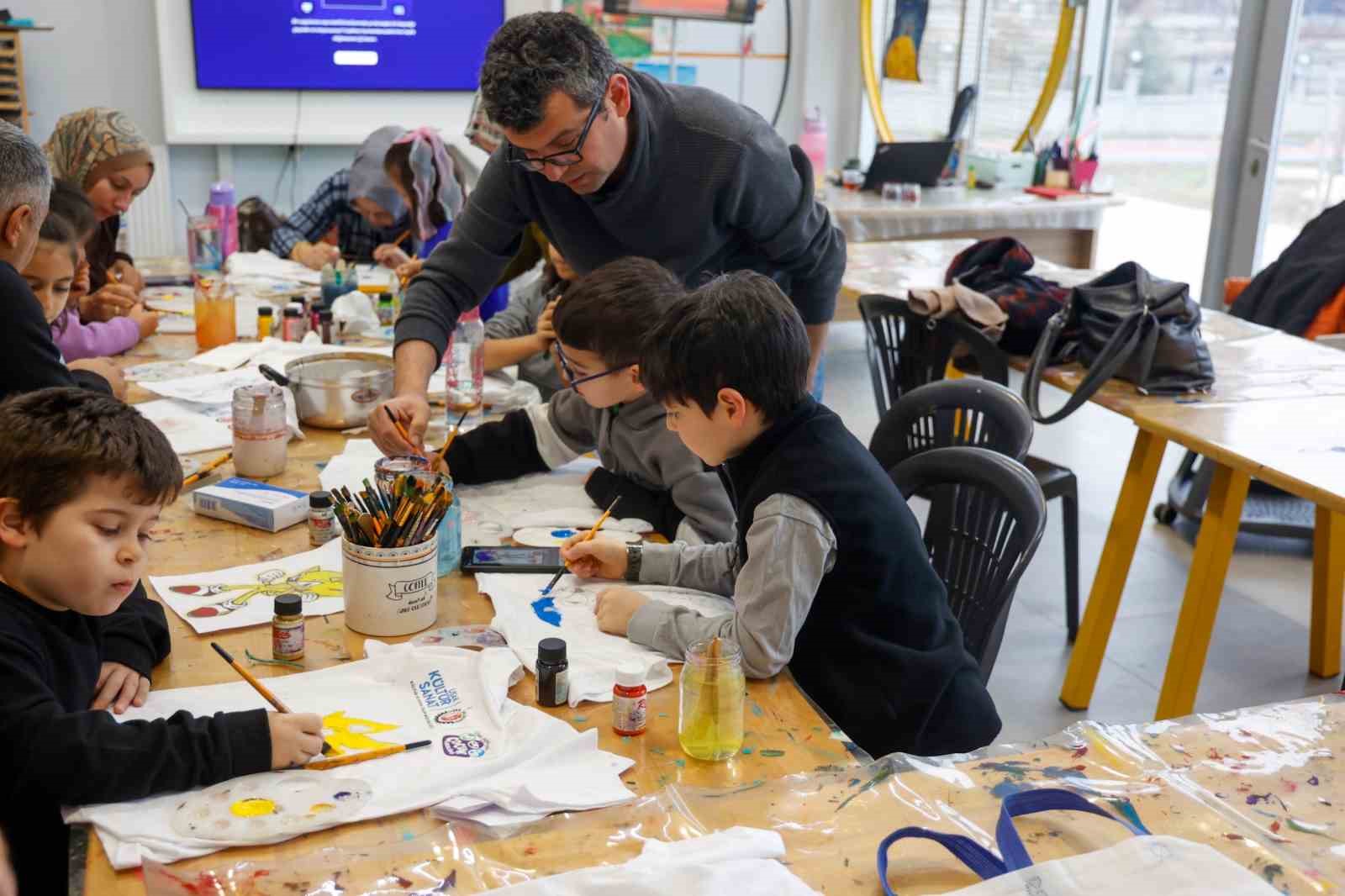 Uşak Belediyesi sömestr tatilinde çocukları çeşitli etkinliklerle yalnız bırakmadı