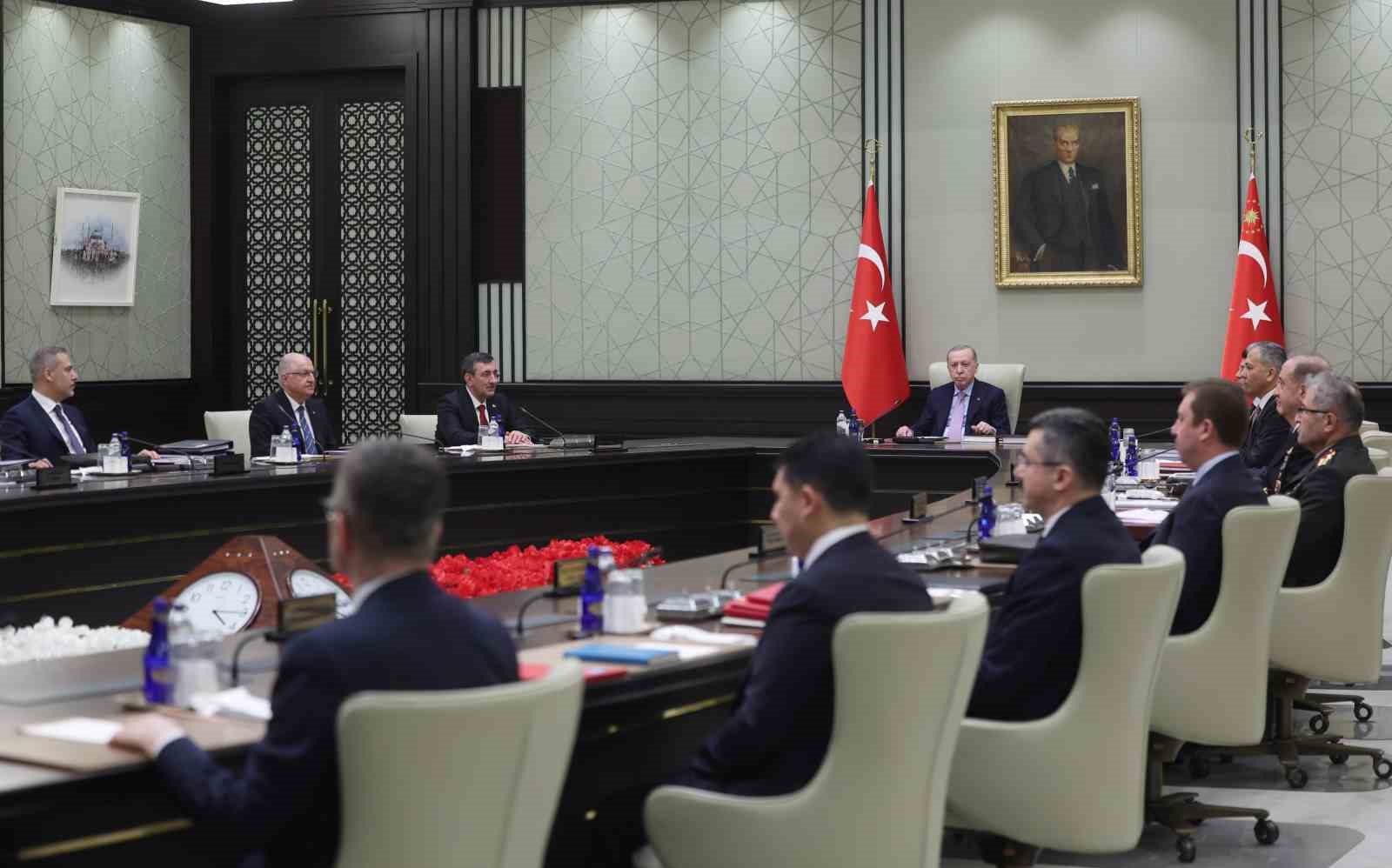 Cumhurbaşkanı Recep Tayyip Erdoğan başkanlığındaki yılın ilk Milli G&uuml;venlik Kurulu (MGK) toplantısı Beştepe&rsquo;de başladı.
