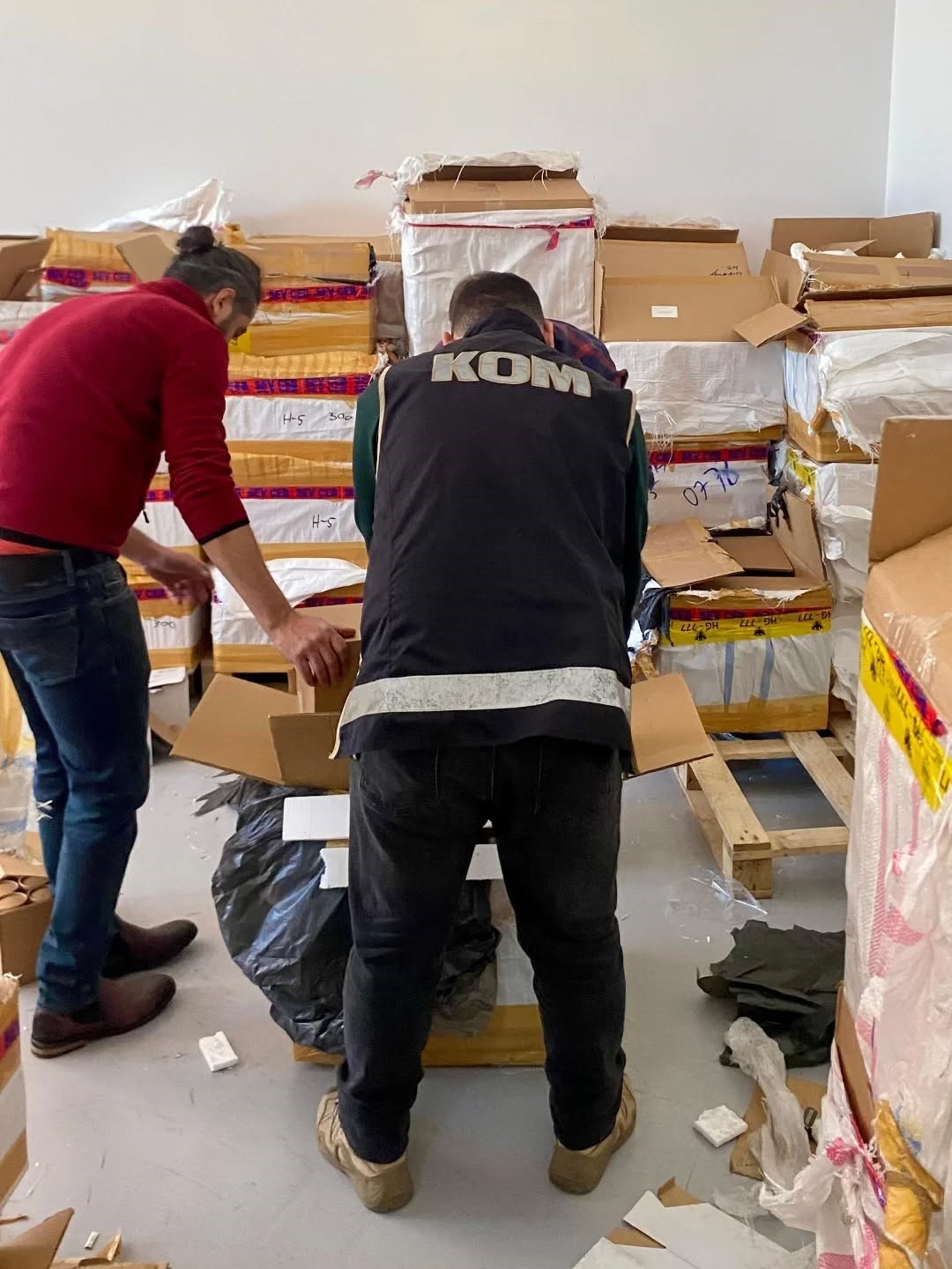 Artvin&rsquo;de ka&ccedil;ak&ccedil;ılık operasyonu: 300 milyon TL&rsquo;lik &uuml;r&uuml;n ele ge&ccedil;ildi
