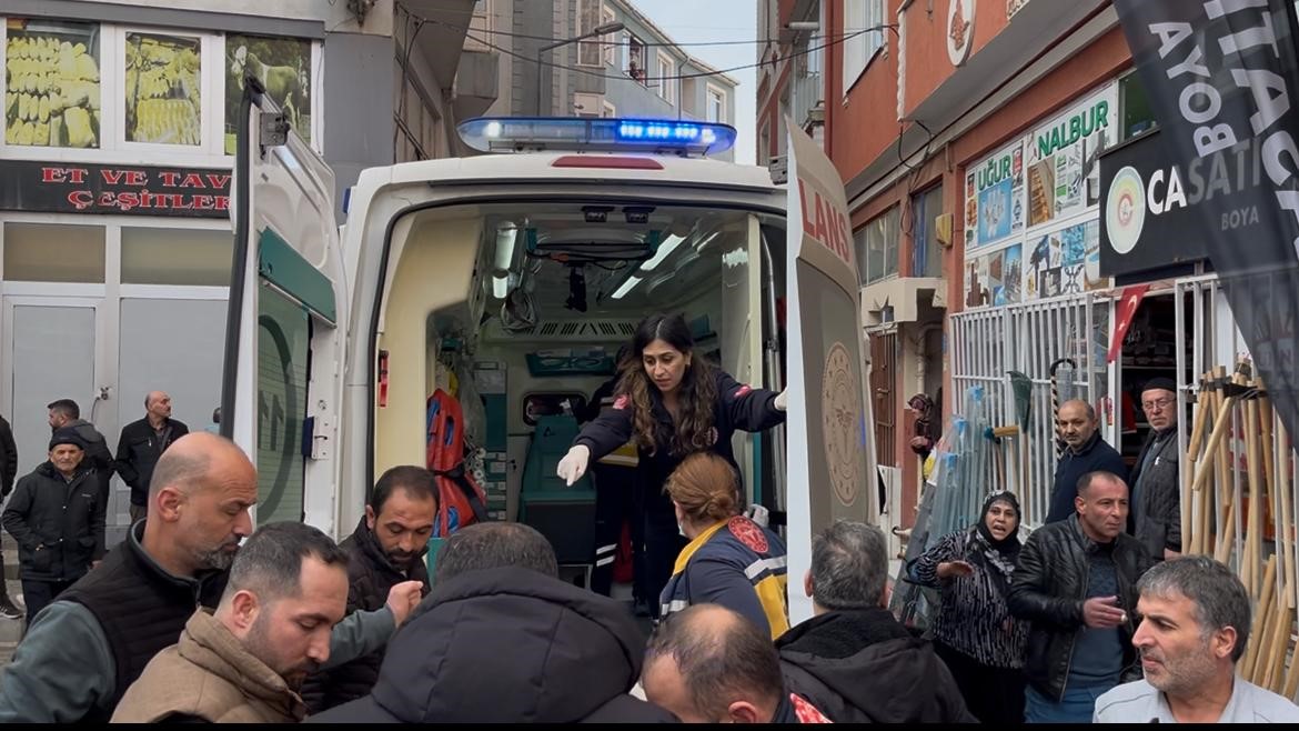 Tartıştığı komşusunu bı&ccedil;akla yaraladı
