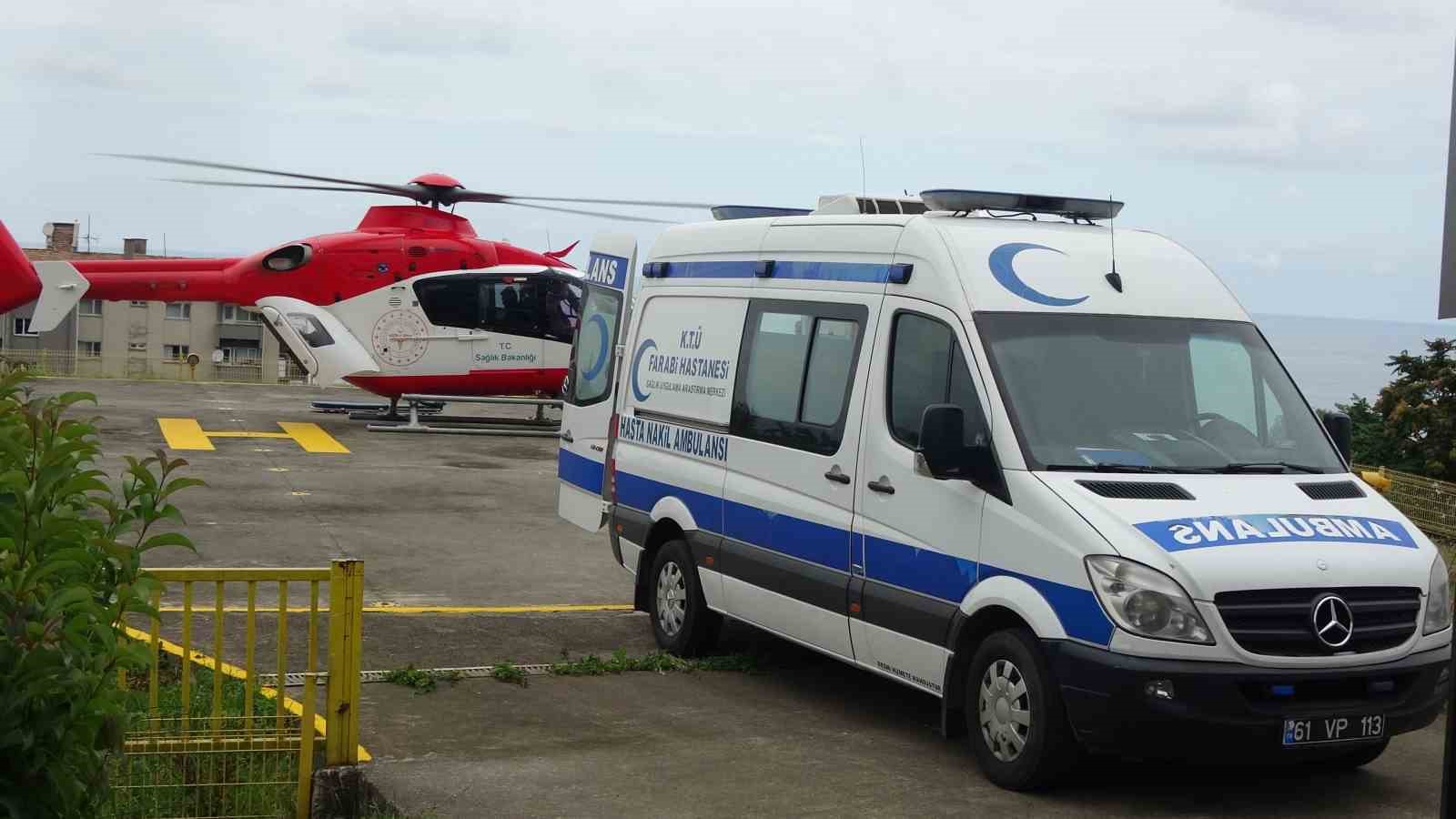 Ambulans helikopter ge&ccedil;en yıl 299 hasta i&ccedil;in havalandı
