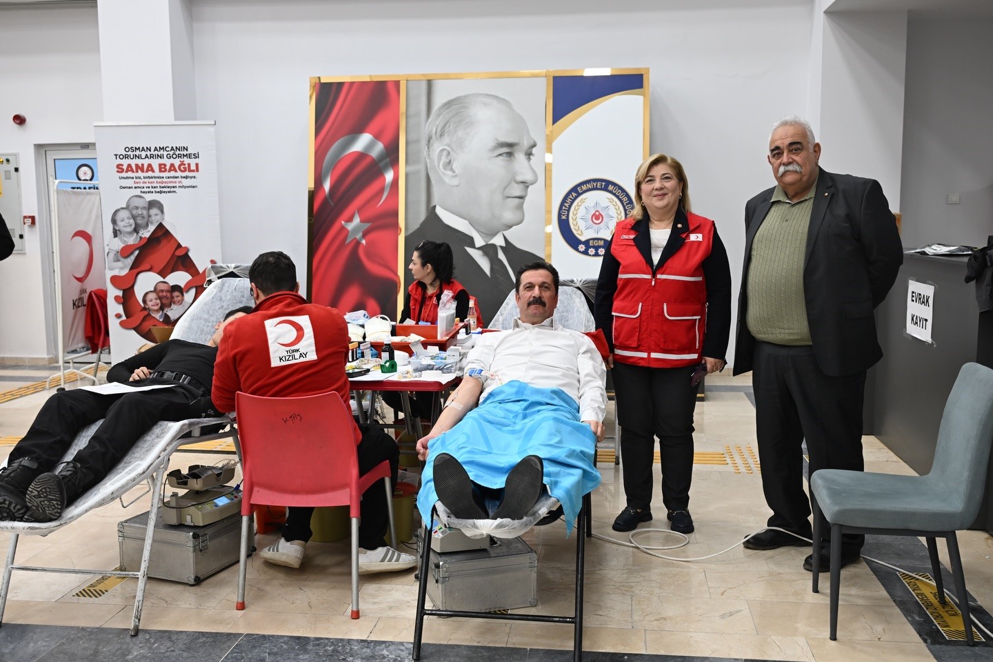 Kütahya İl Emniyet Müdürlüğünden kan bağışı kampanyasına destek