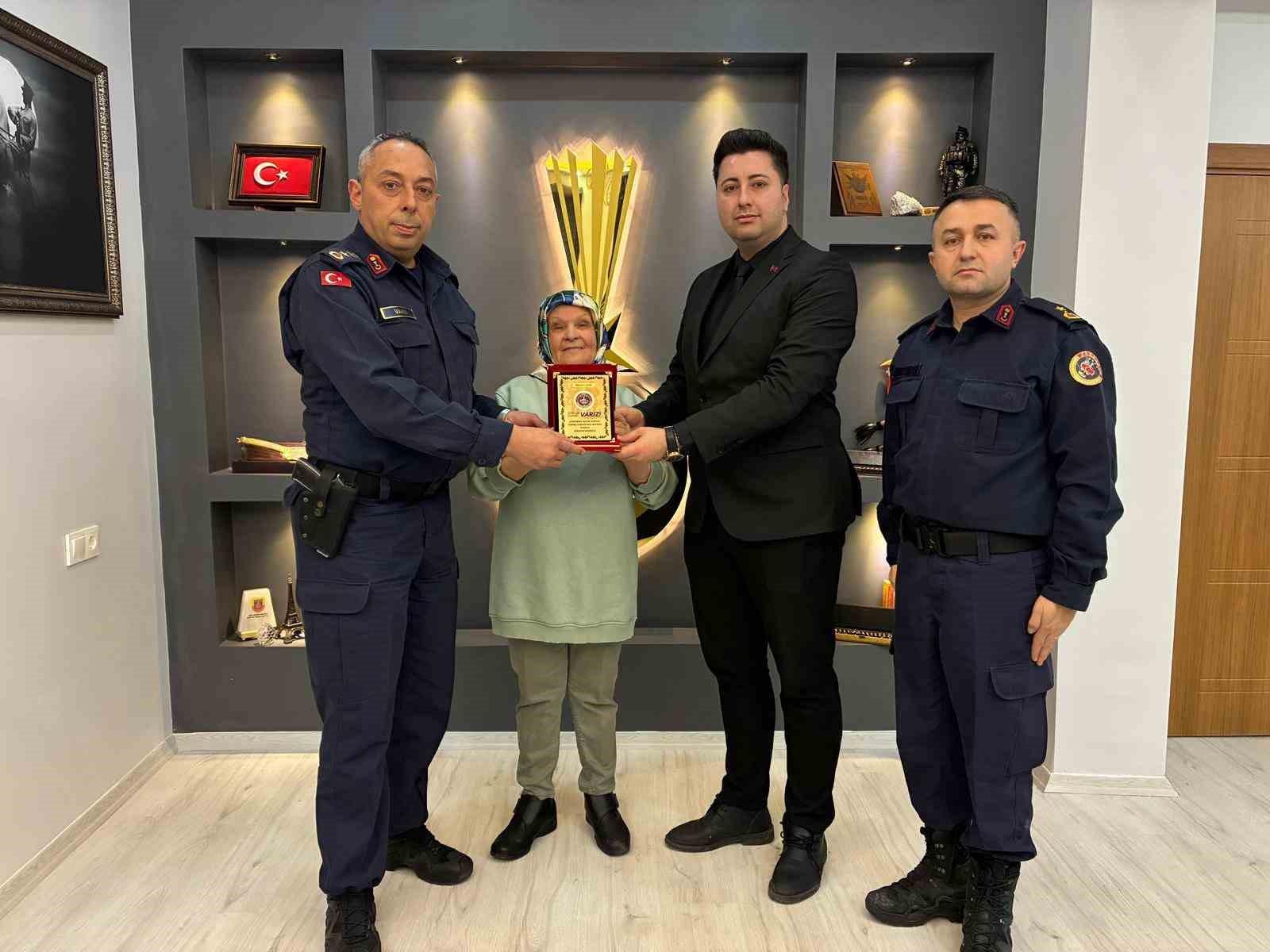 Bilecik’te Jandarma Vakfı’na anlamlı bağış