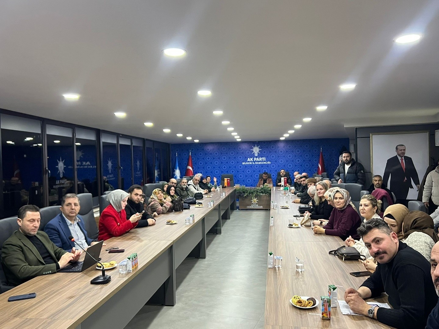 AK Parti Bilecik teşkilatı danışma toplantısında buluştu