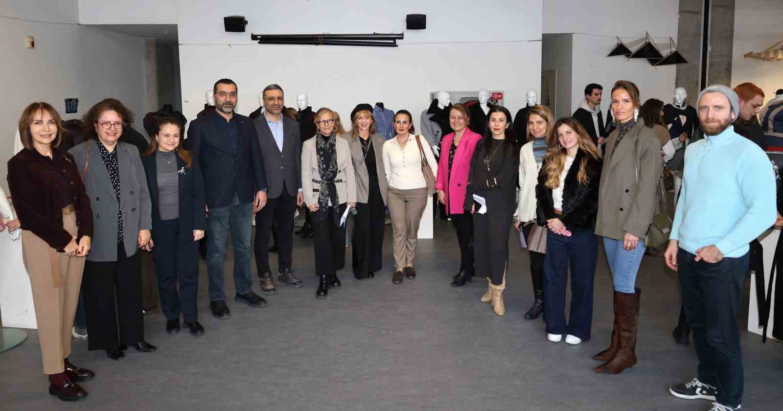 &Uuml;nl&uuml; ressamlar, modaya ilham verdi
