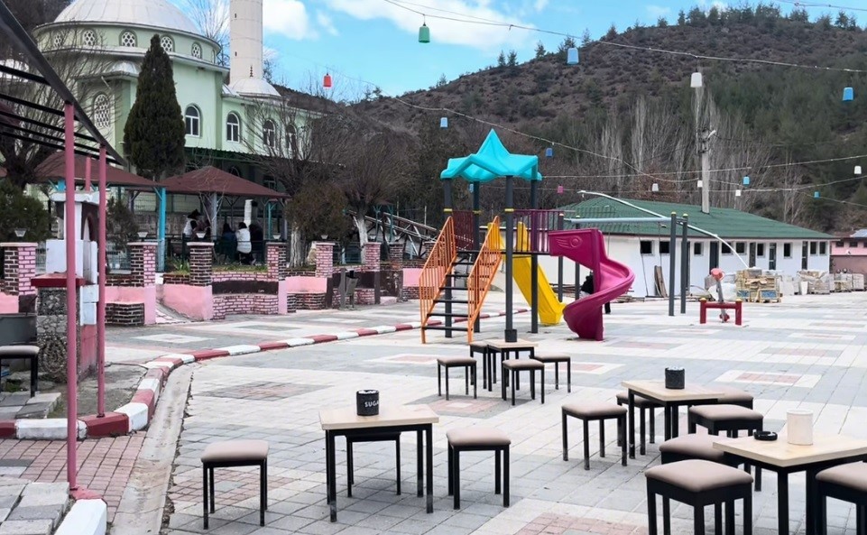 Dereli Kaplıcaları, k&uuml;k&uuml;rtl&uuml; suyuyla şifa dağıtmaya devam ediyor
