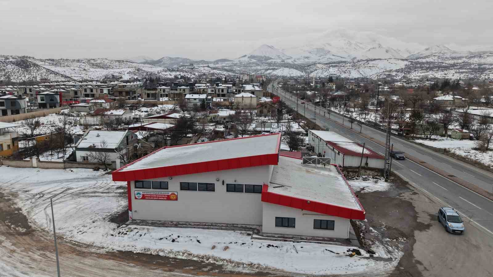 B&uuml;y&uuml;kşehirin b&ouml;lgede etkin rol &uuml;stlenecek itfaiye grup amirliği binası, a&ccedil;ılışa g&uuml;n sayıyor
