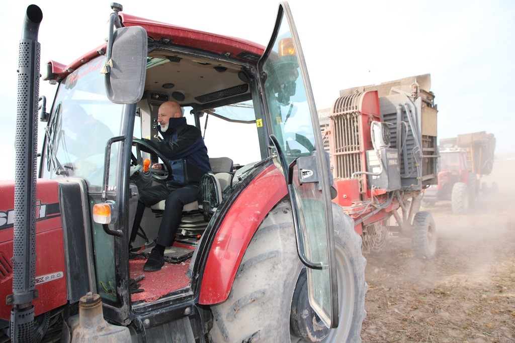 Başkan &Ccedil;olakbayrakdar: "Kırsal mahallelerimizin k&ouml;y kimliğini geleceğe taşıyoruz"
