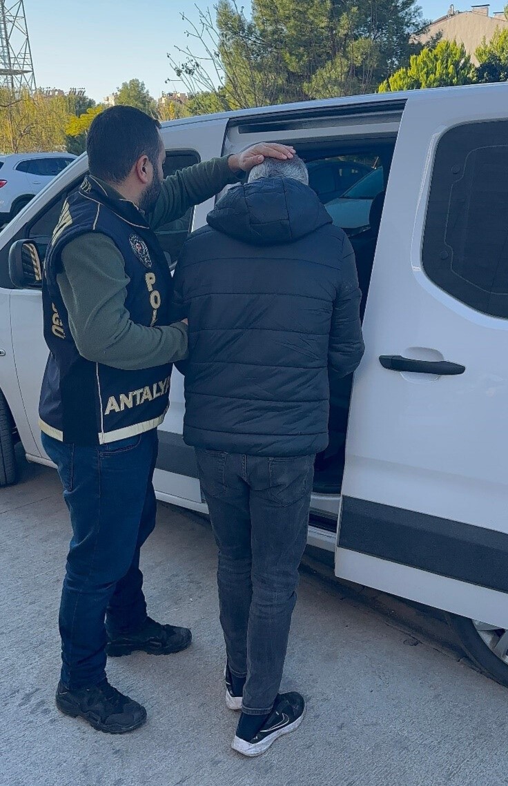 Antalya&rsquo;da son 2 haftada 502 şahıs tutuklandı
