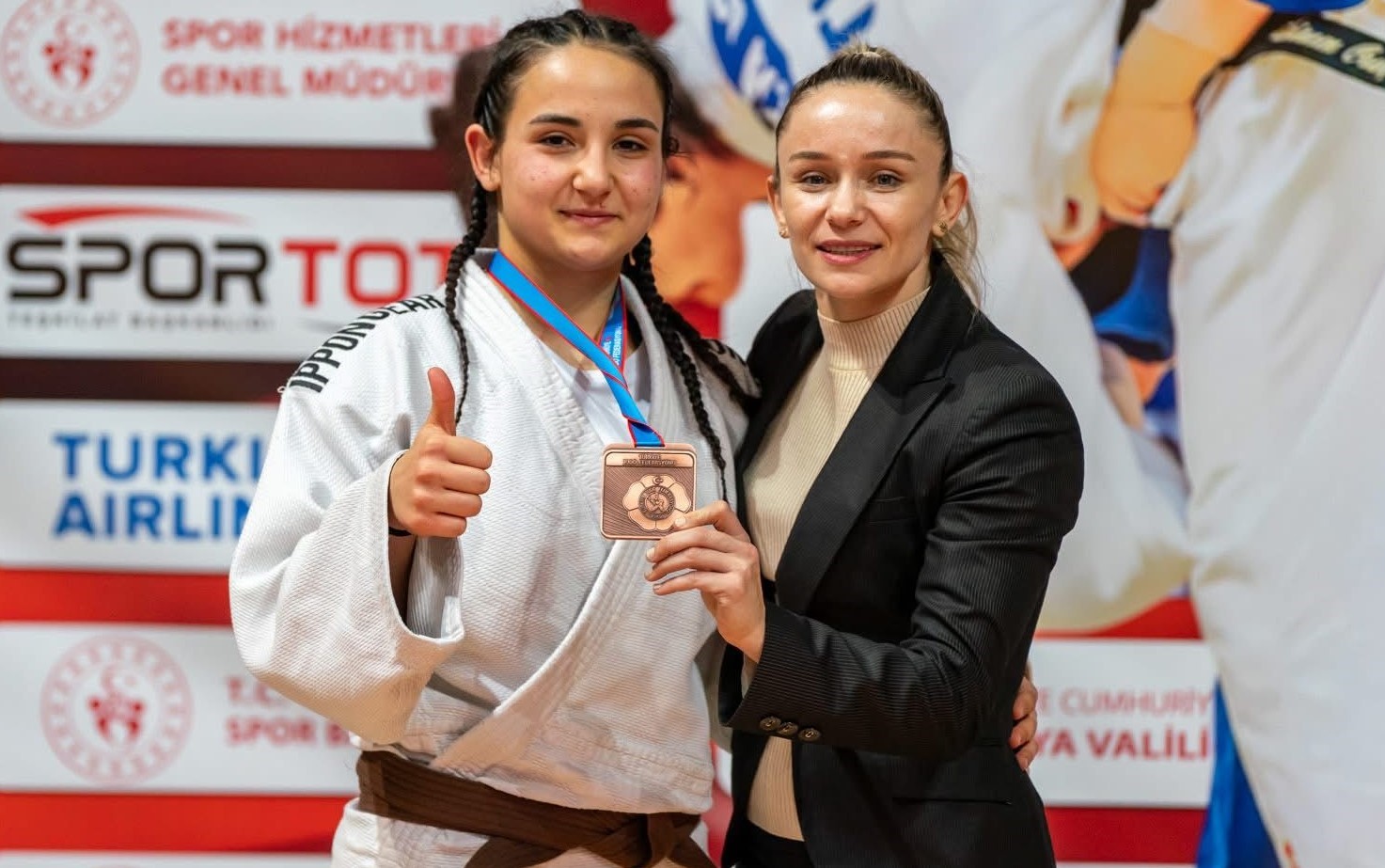 Yunusemreli Kevser’den milli takıma uzanan bronz