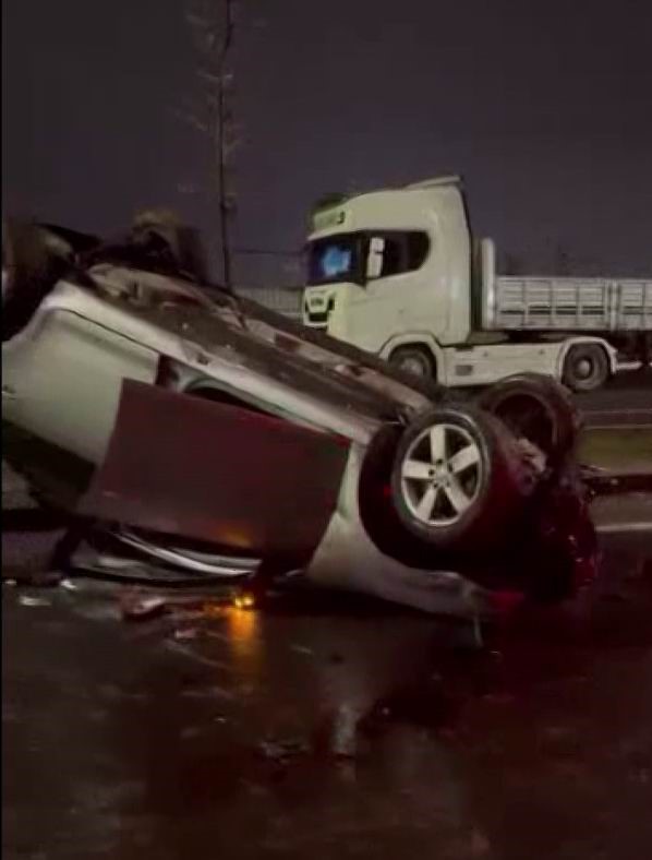 Diyarbakır&rsquo;da otomobil takla attı: 1 yaralı
